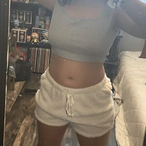 Grey cropped tank top